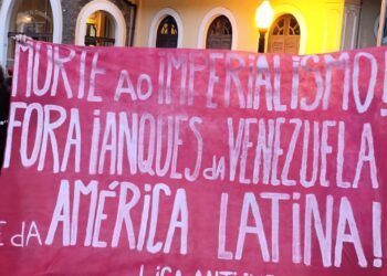 Brazil (AIL): The Baixada Santista Support Committee took part in a rally against US aggression in Venezuela
