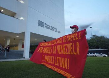 Brazil (AIL): At events in several cities, the AIL called for protests against US imperialism’s attack on Venezuela